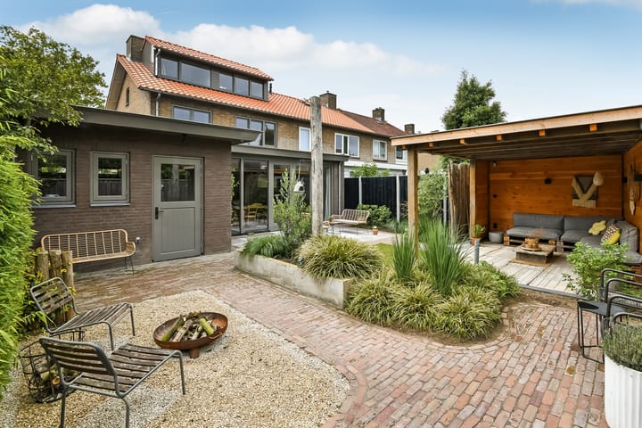 Foto 47 van Johan de Wittstraat 17