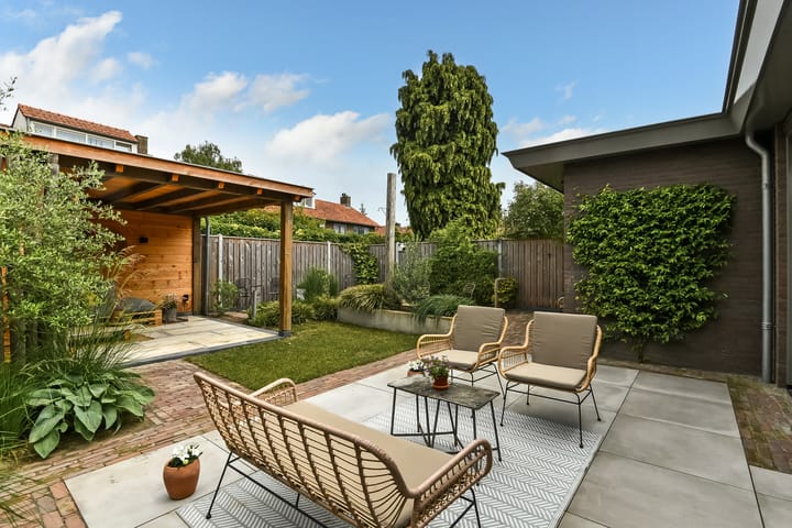 Foto 48 van Johan de Wittstraat 17