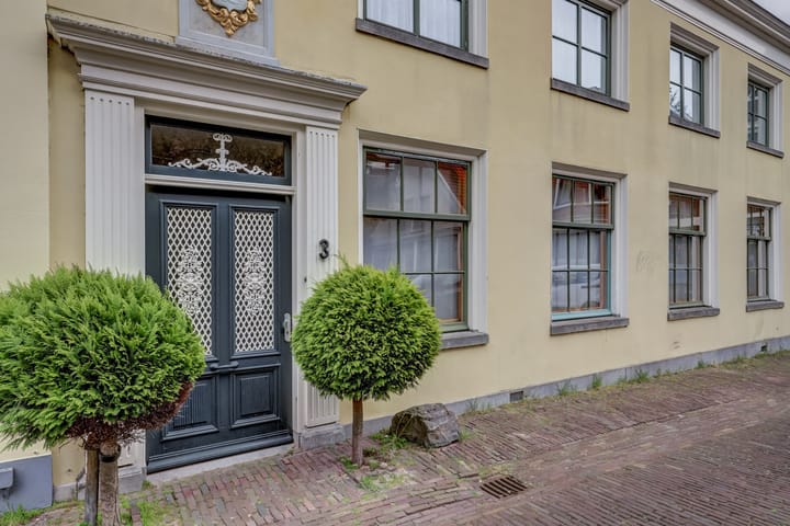 Foto 9 van Zuiderkerkstraat 3