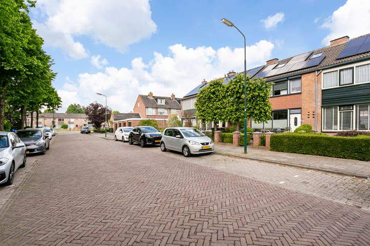 Foto 3 van Troelstrastraat 5