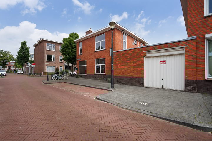 Photo 39 of Bussumsestraat 96