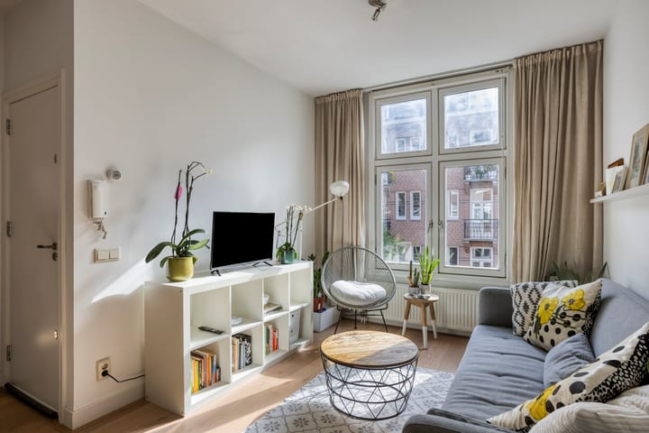 Foto 8 van Van Bossestraat 10-2