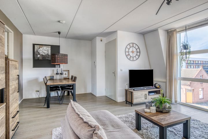 Foto 11 van Bredaseweg 128-B