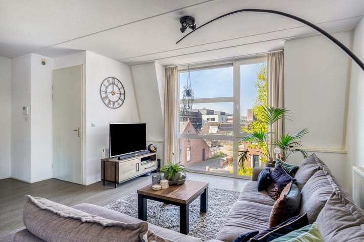 Foto 12 van Bredaseweg 128-B