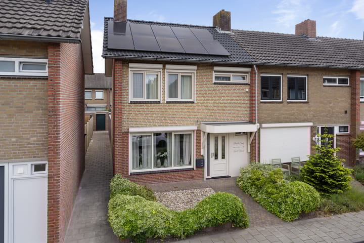 Foto 1 van Hazebroekstraat 14