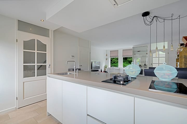 Photo 13 of Weerselosestraat 74