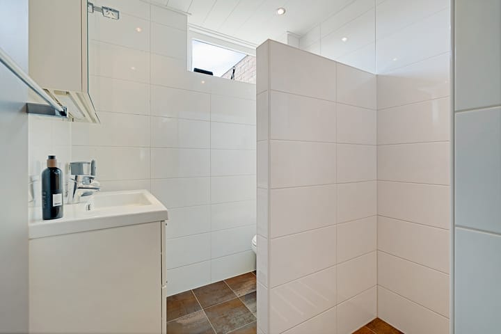 Photo 22 of Weerselosestraat 74