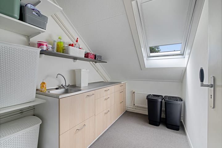 Photo 28 of Weerselosestraat 74