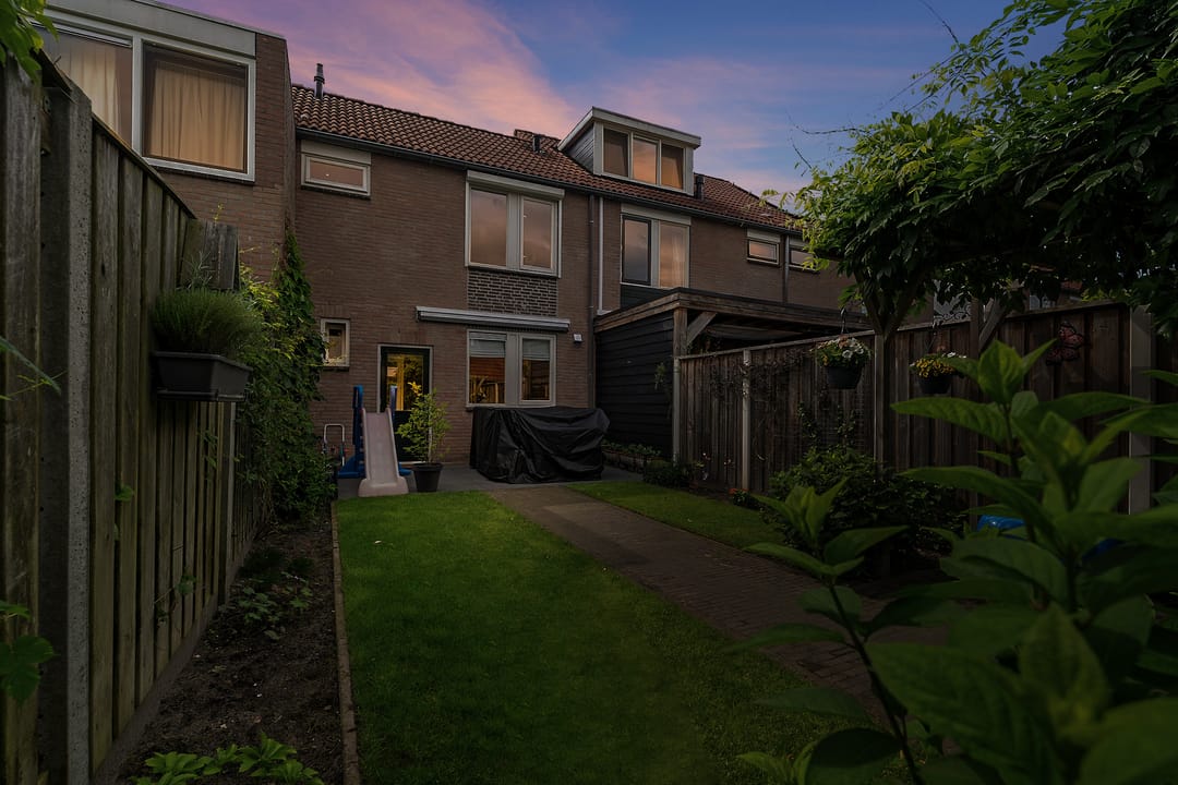 Foto 41 van Weerselosestraat 74