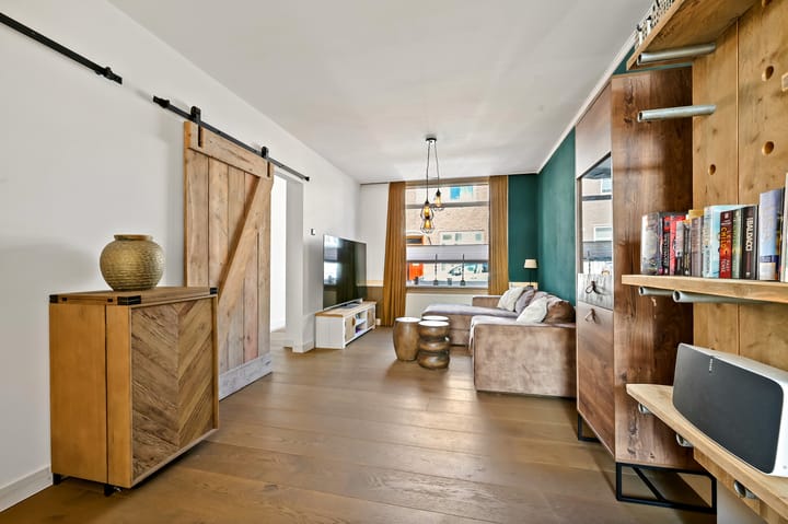 Photo 5 of Bruinbankstraat 24