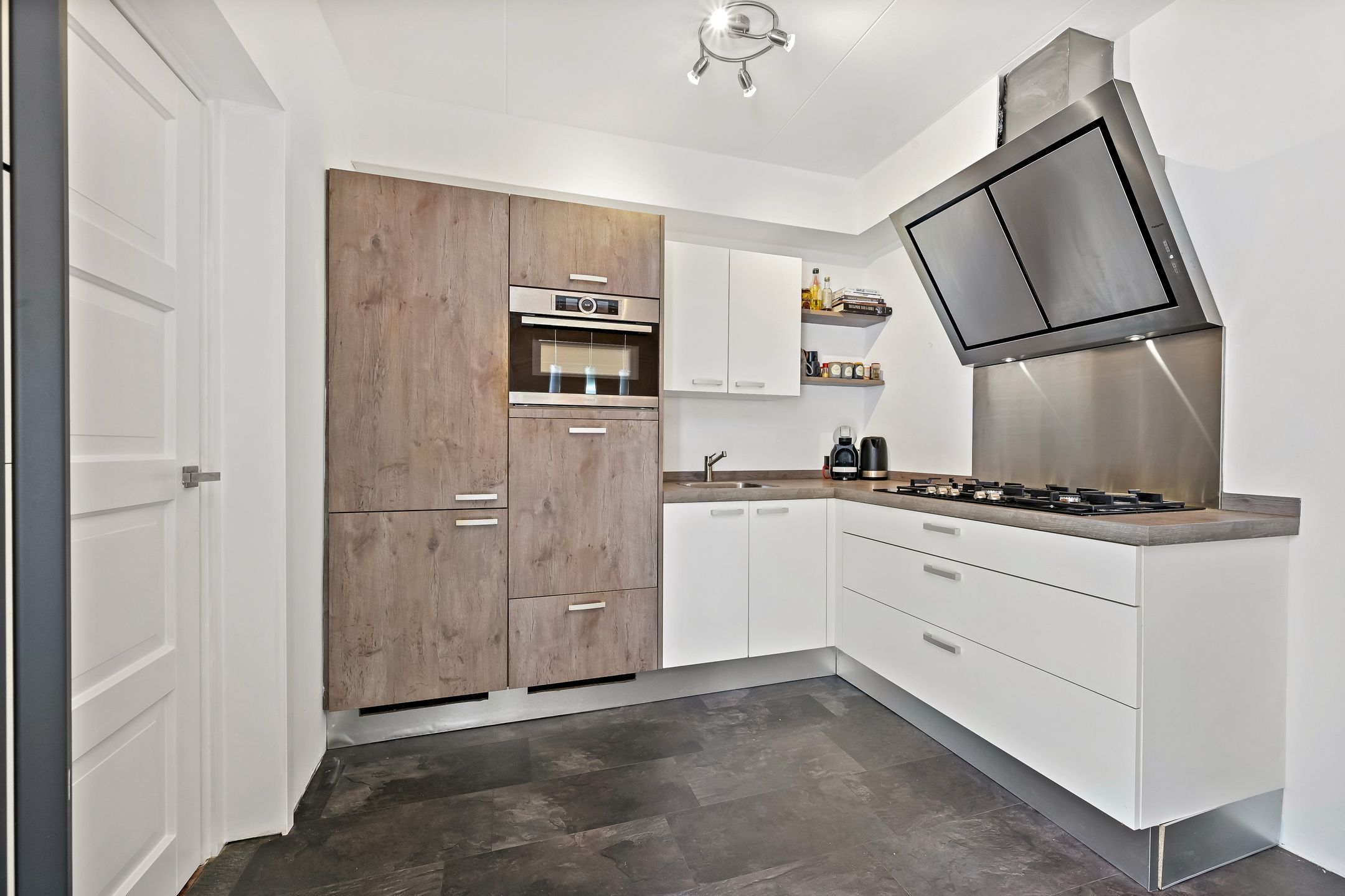 Foto 12 van Bruinbankstraat 24