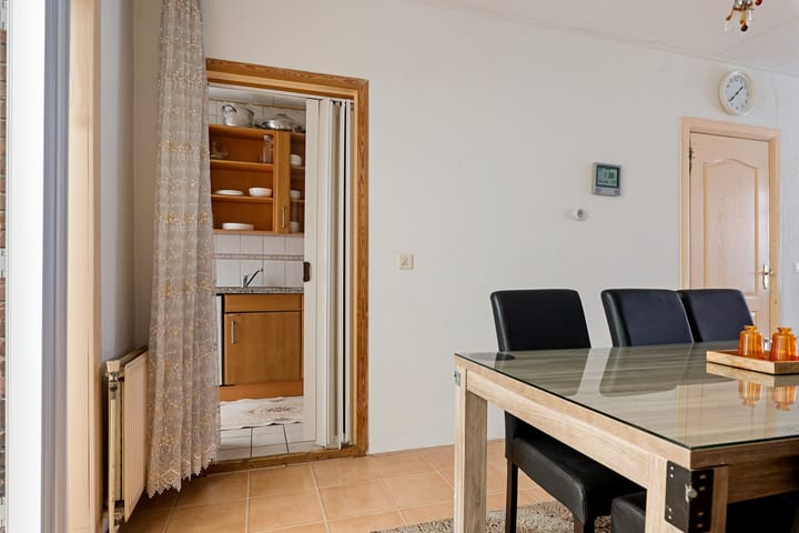 Foto 16 van Tjoenerstraat 64