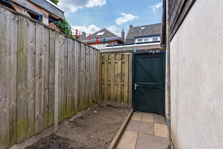 Foto 23 van Tjoenerstraat 64