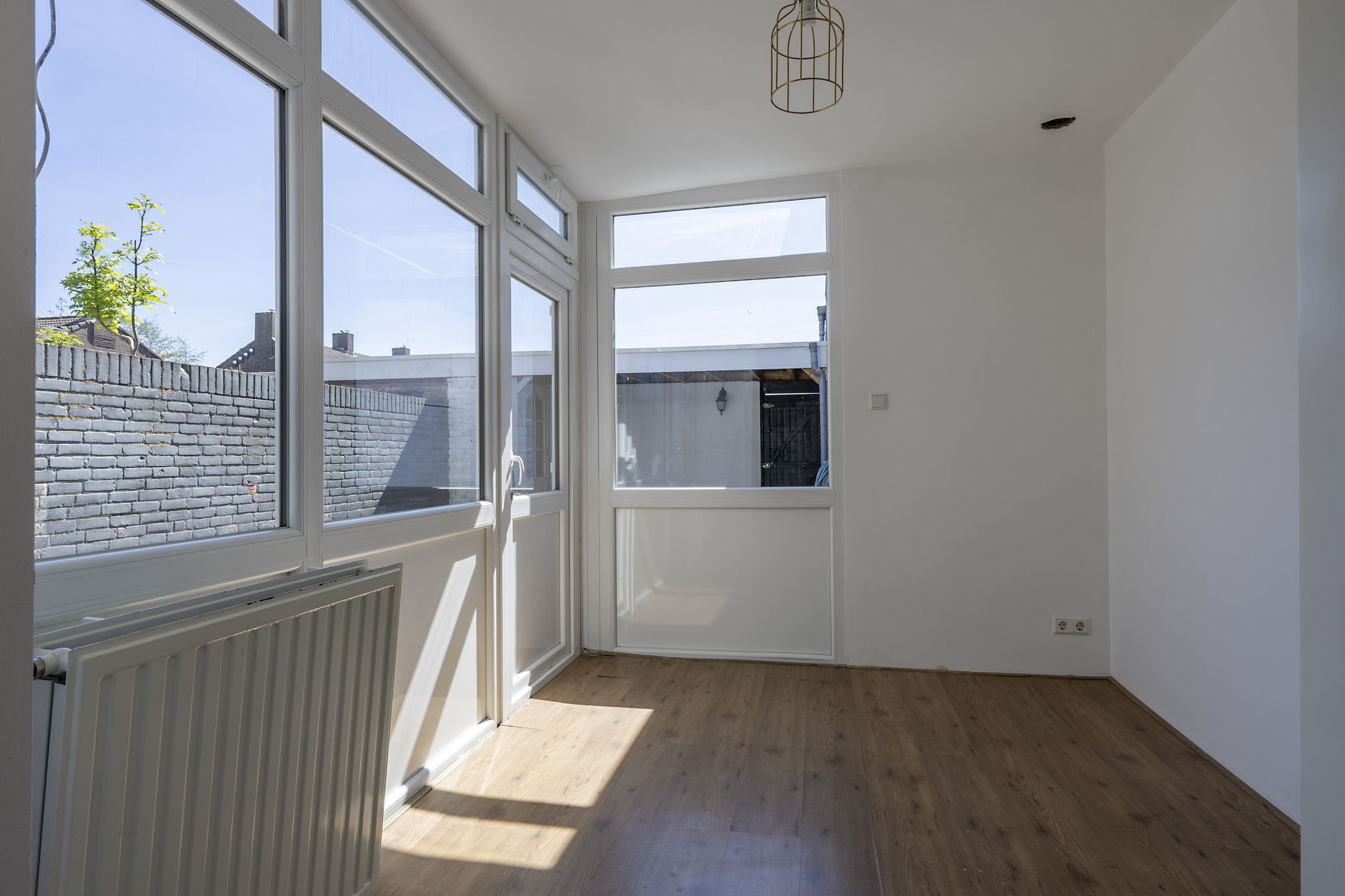 Photo 9 of Waalstraat 91-A