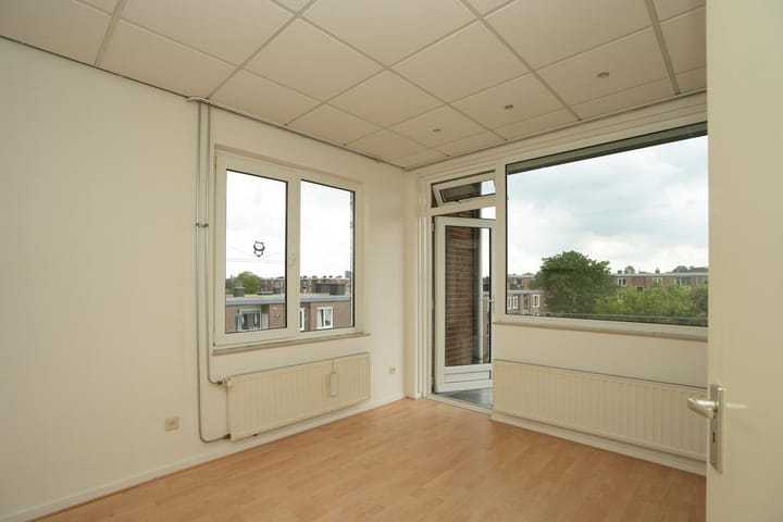 Foto 5 van Plutostraat 8