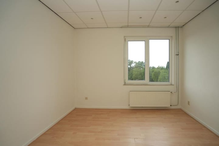 Foto 7 van Plutostraat 8