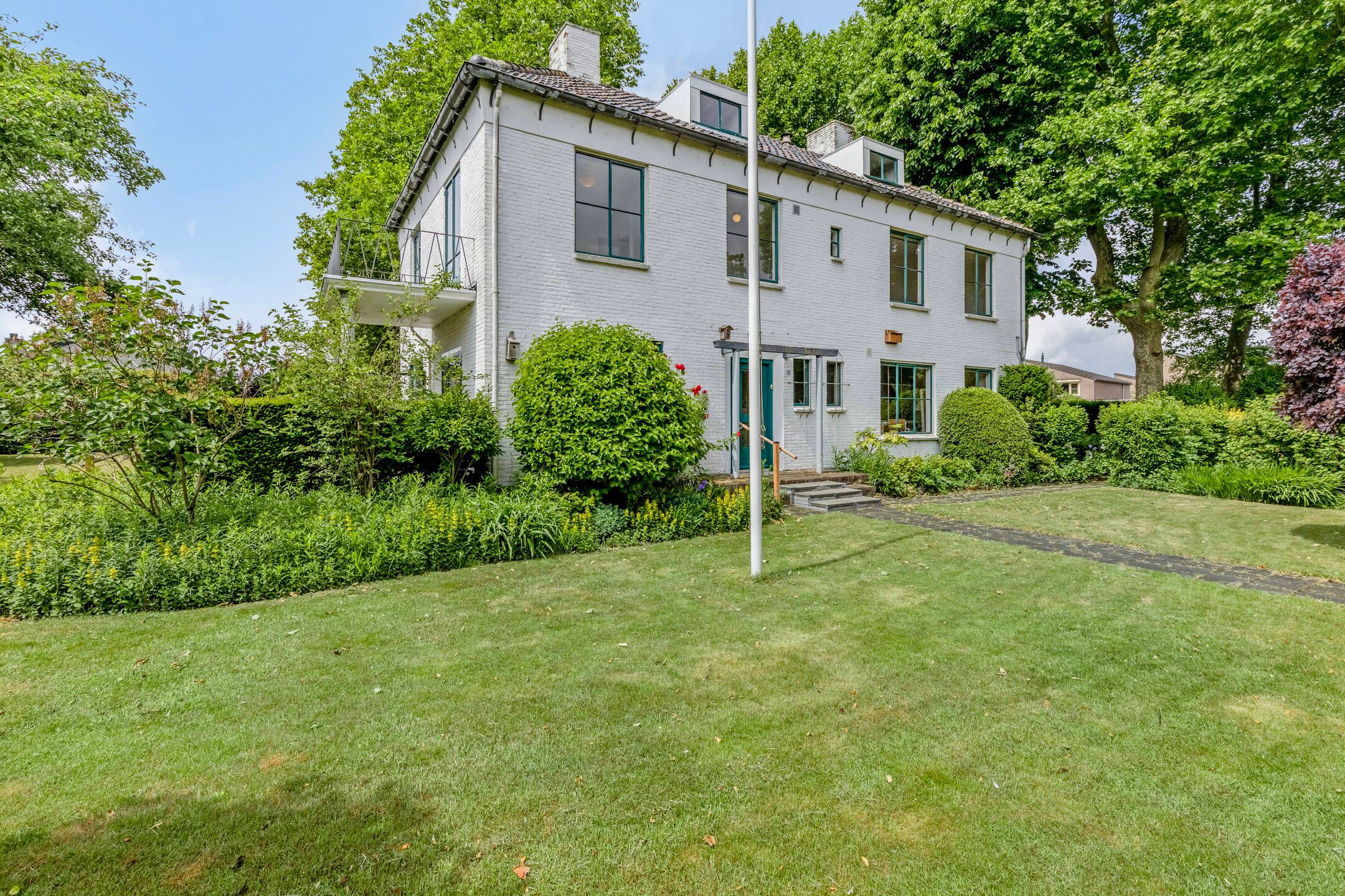 Foto 24 van Gezellelaan 16