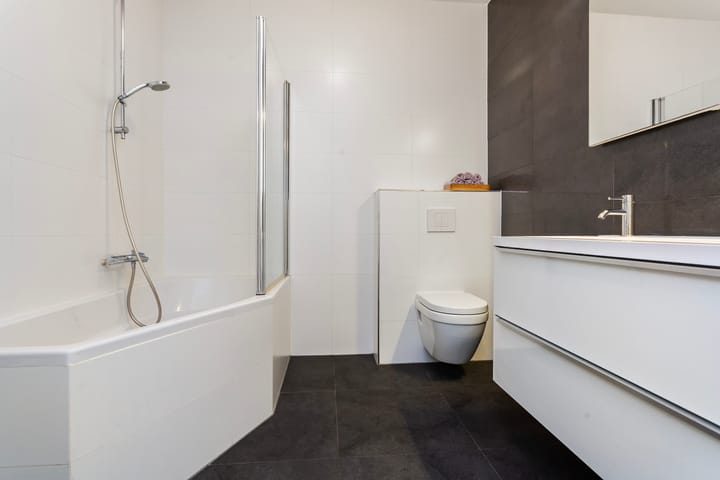 Foto 18 van Parallelweg 108