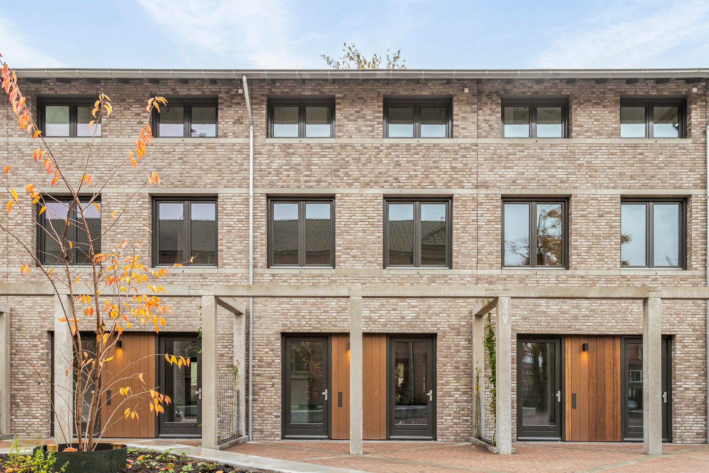 Photo 1 of Fatimahof 8