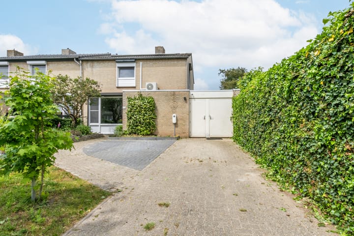 Foto 1 van Klutjesstraat 10