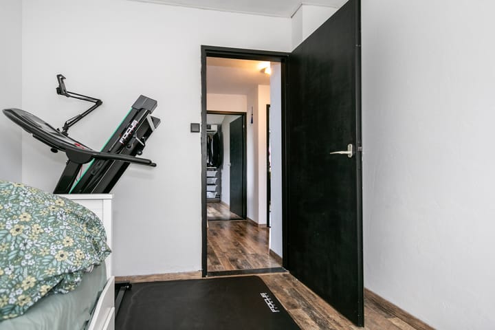 Foto 16 van Klutjesstraat 10