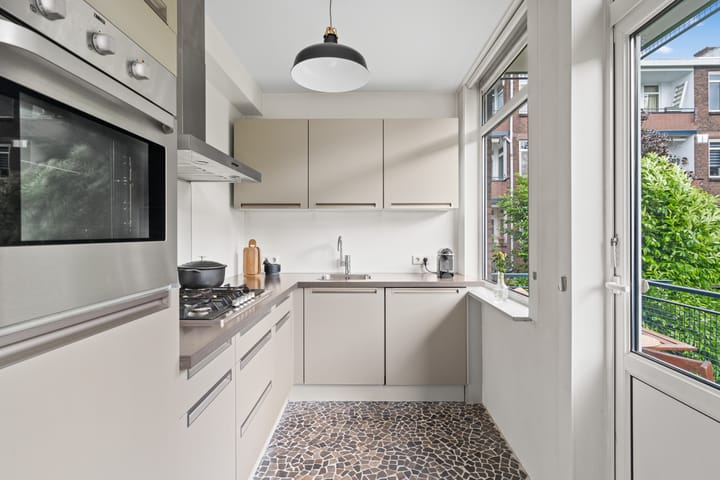 Foto 12 van Van der Meydestraat 10-B