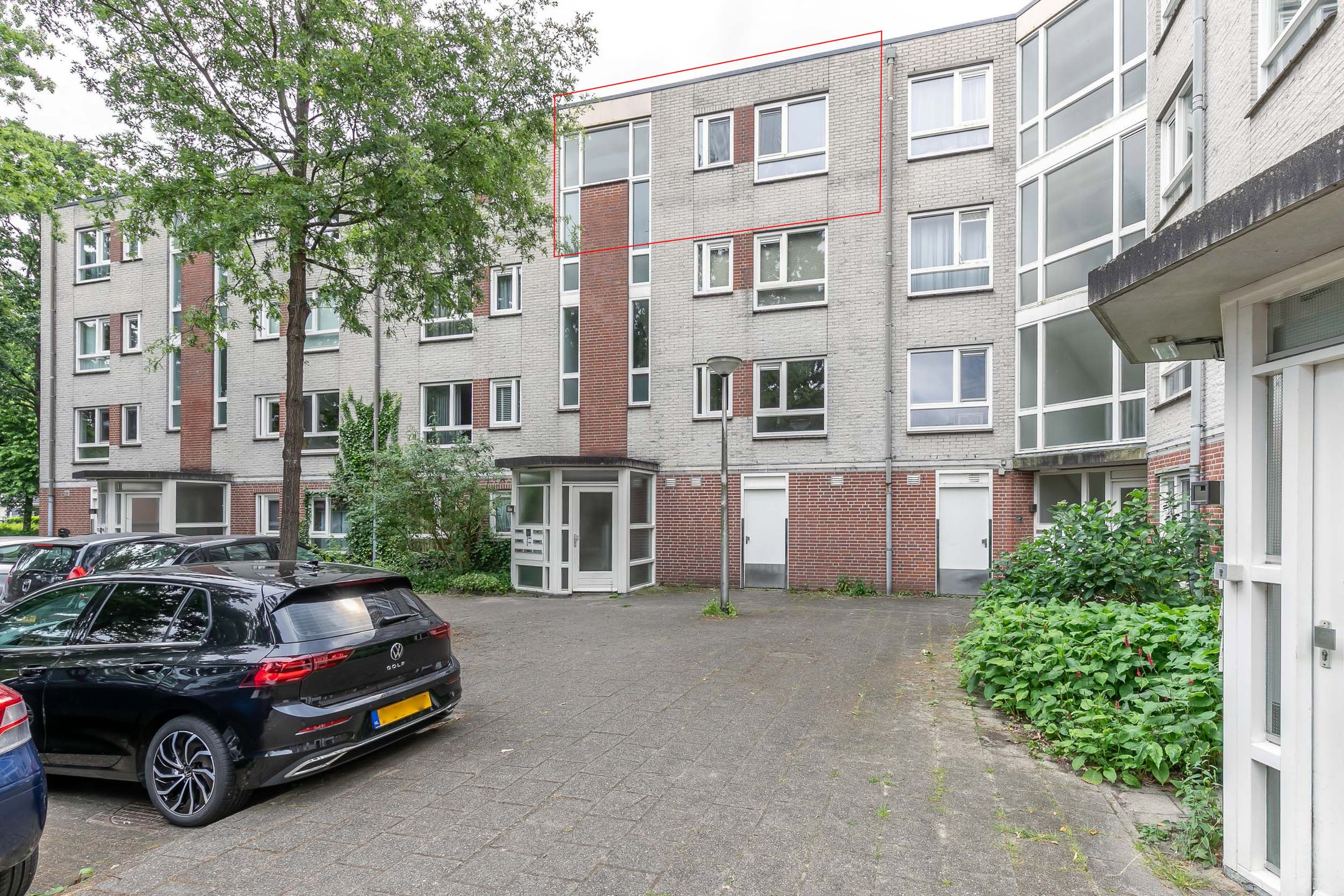 Foto 3 van Hinderstein 28