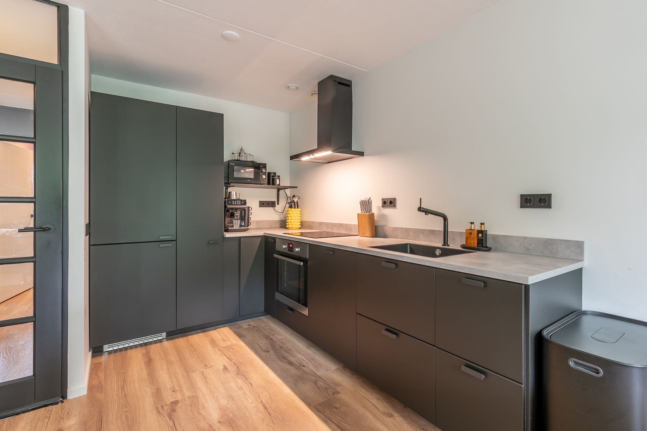 Foto 6 van Hinderstein 28