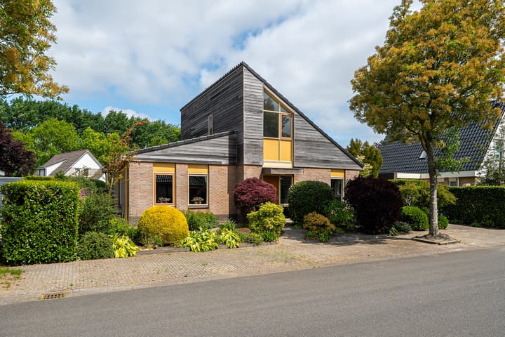 Foto 1 van Harkemastate 6