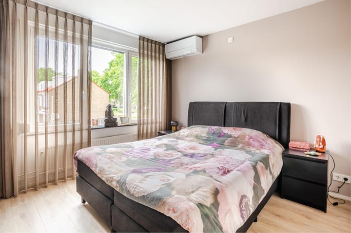 Foto 16 van Meeuwenstraat 2