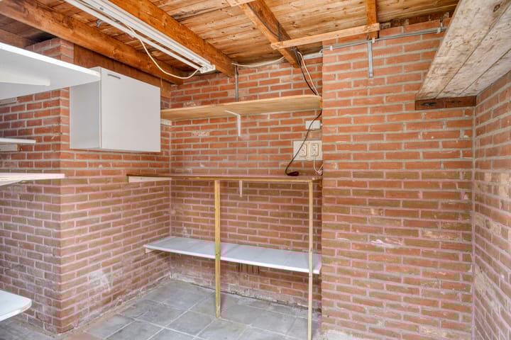 Foto 28 van Leliestraat 7