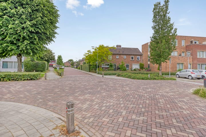 Foto 33 van Leliestraat 7