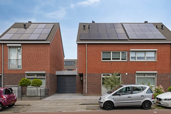 Foto 1 van Burgemeester Gommansstraat 114