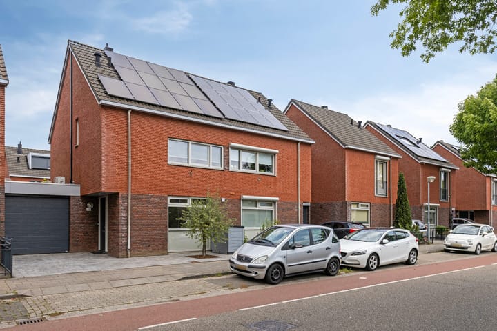 Foto 42 van Burgemeester Gommansstraat 114