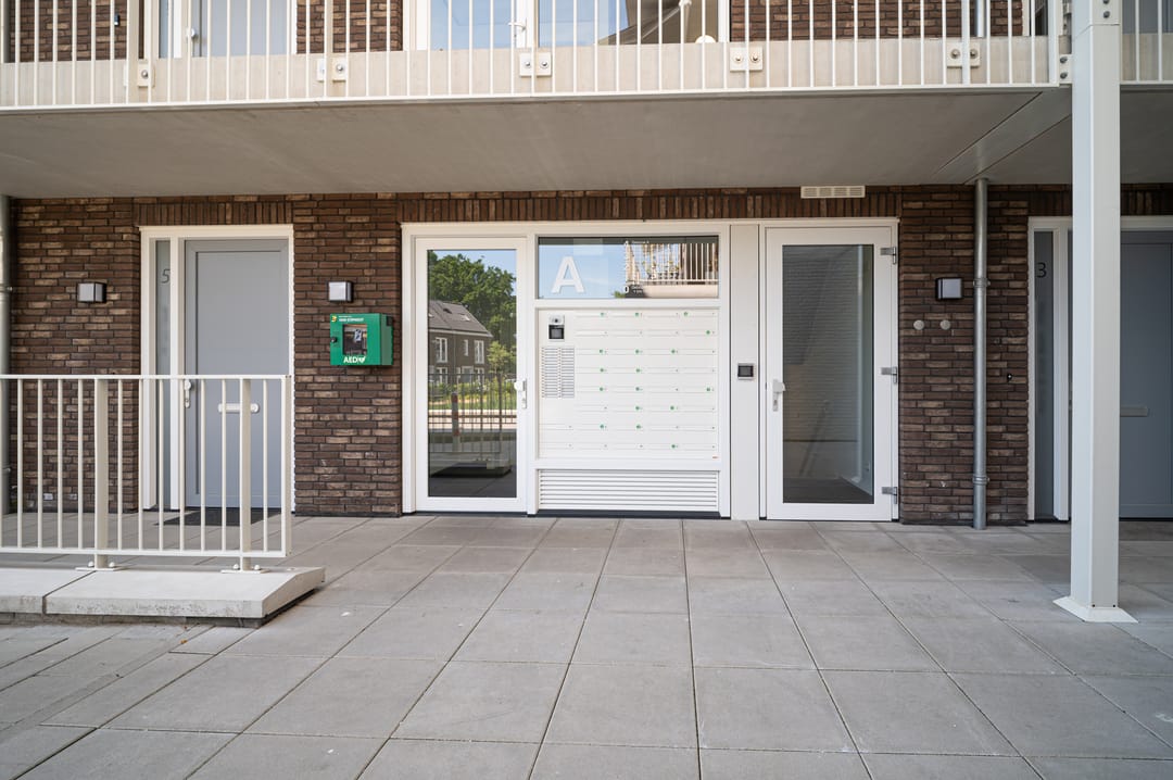 Foto 7 van van Herlaerhof 91