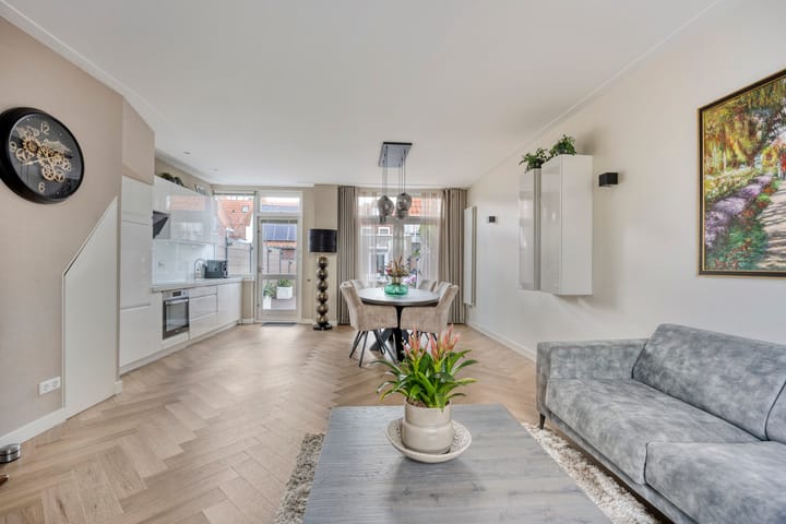 Photo 7 of Kapelaan Ruiterstraat 28