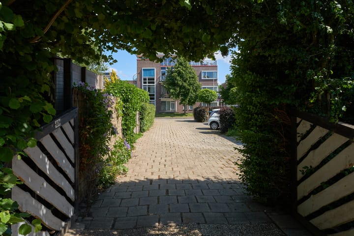 Photo 41 of A.G.M. van der Hoevenstraat 69