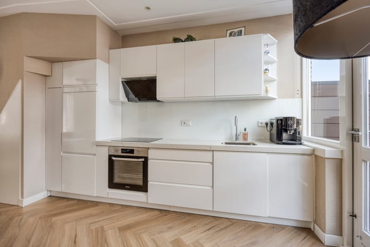 Photo 10 of Kapelaan Ruiterstraat 28