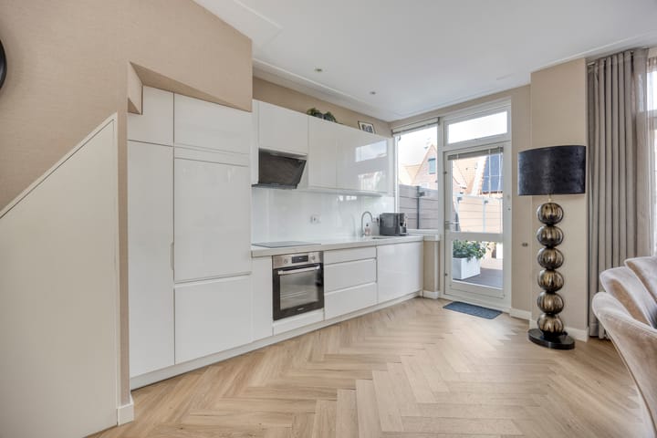 Photo 11 of Kapelaan Ruiterstraat 28