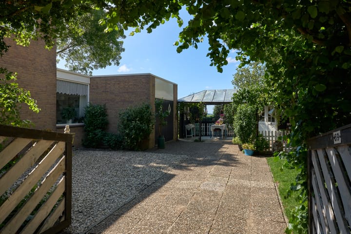 Photo 42 of A.G.M. van der Hoevenstraat 69