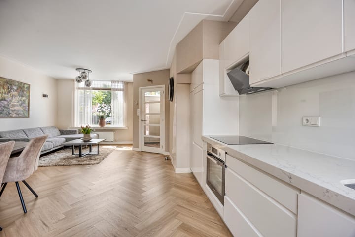 Photo 14 of Kapelaan Ruiterstraat 28