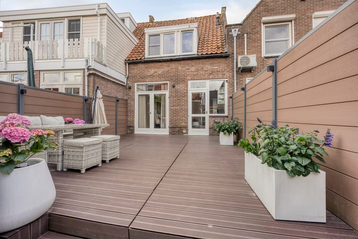 Photo 24 of Kapelaan Ruiterstraat 28