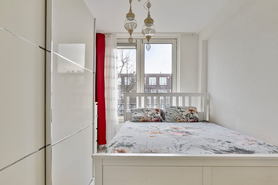 Photo 13 of Soembawastraat 24-C