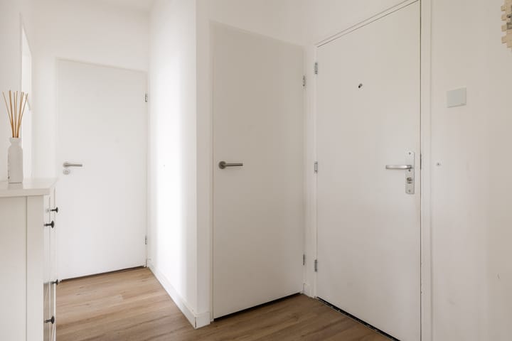 Photo 4 of Van Boshuizenstraat 495