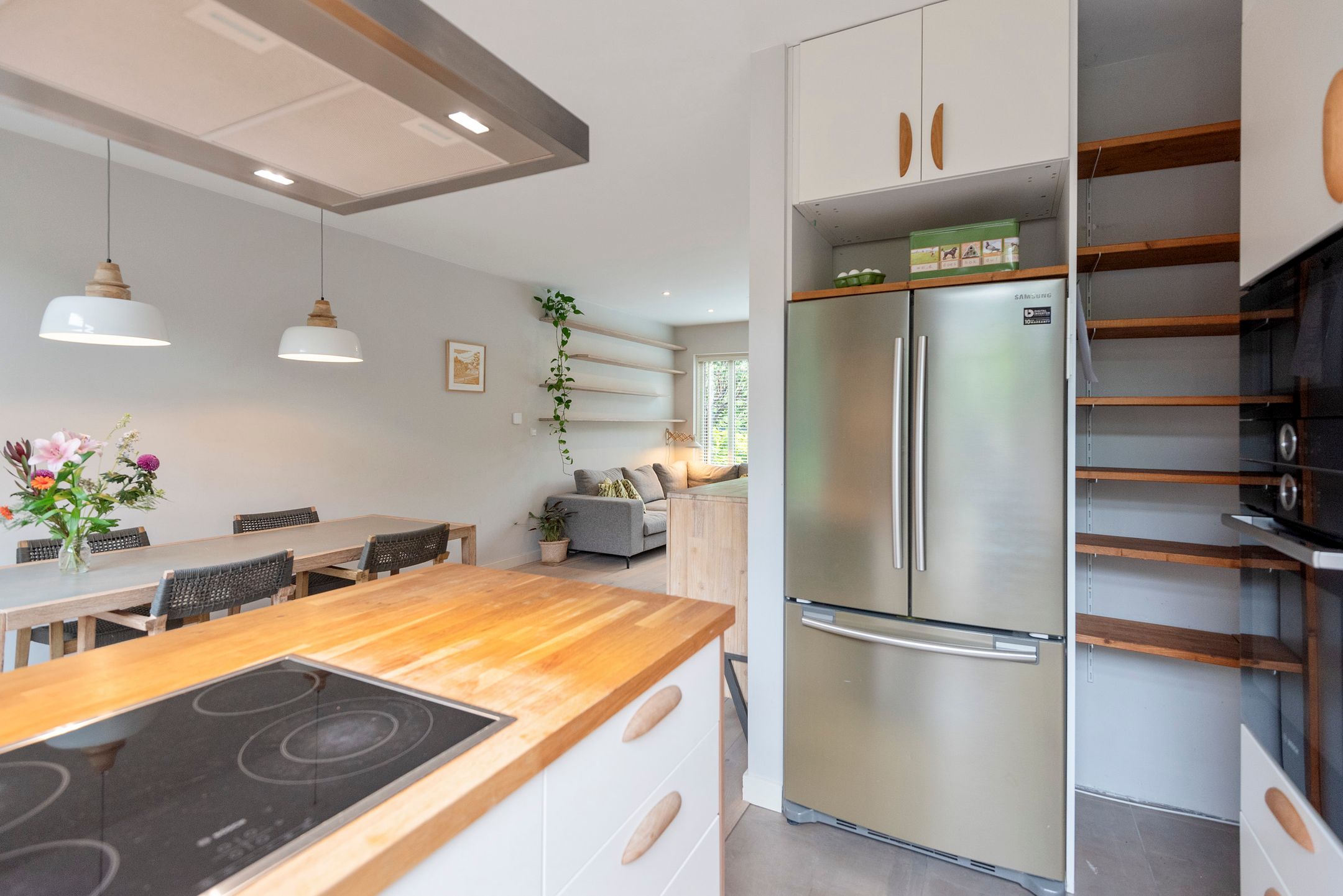 Foto 18 van Van 't Hoffstraat 159