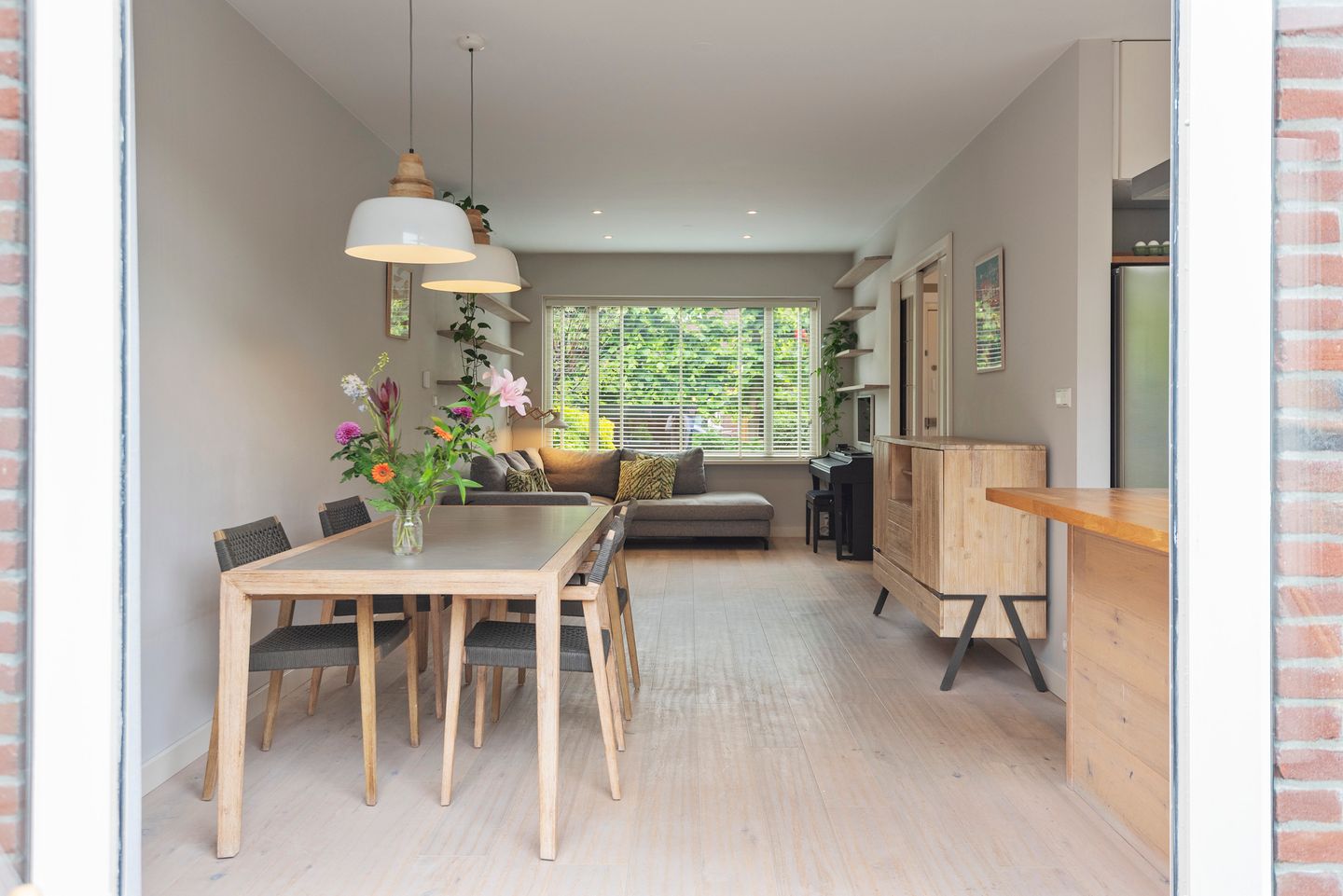 Foto 19 van Van 't Hoffstraat 159