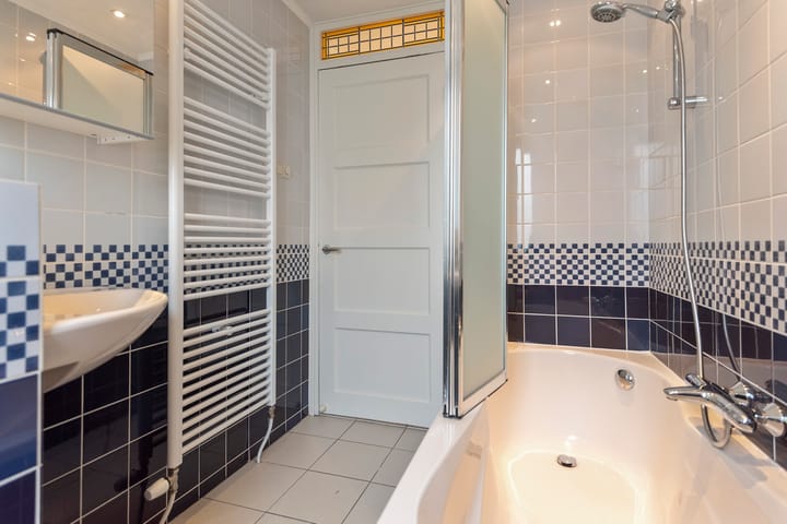 Foto 37 van Van 't Hoffstraat 159