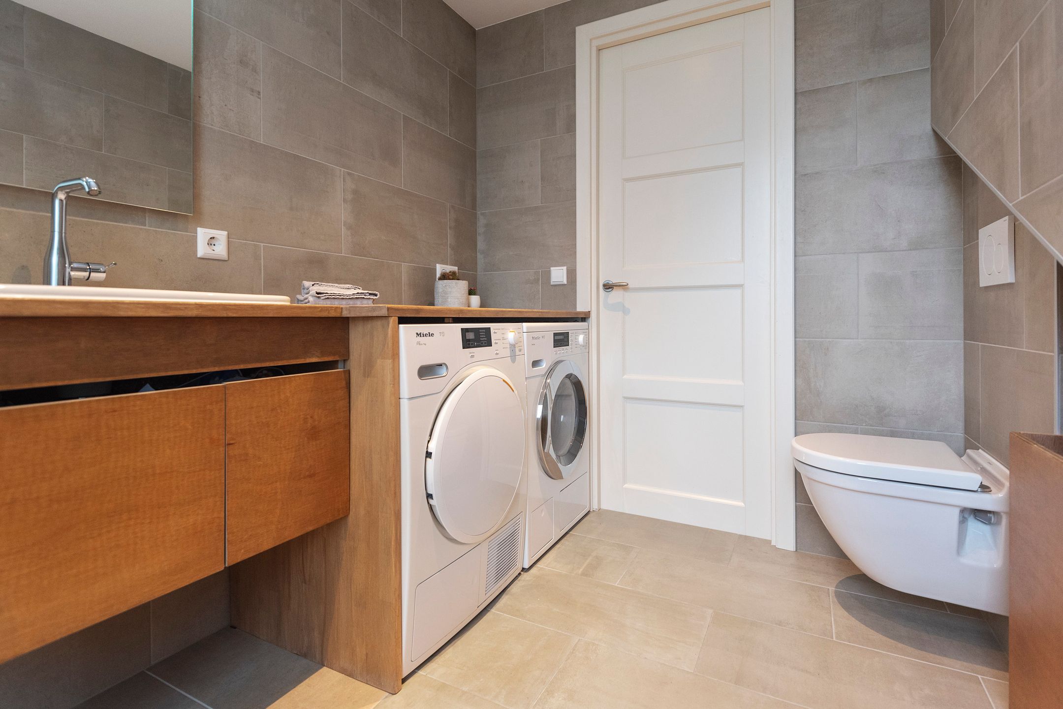 Foto 48 van Van 't Hoffstraat 159