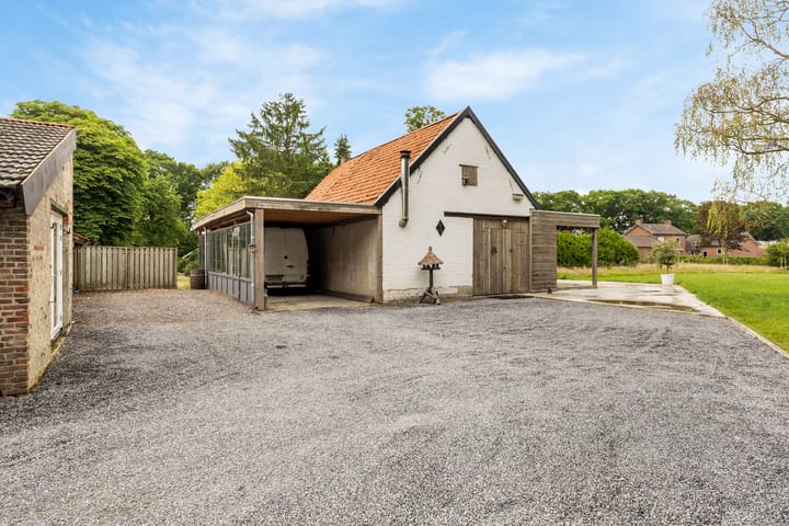 Foto 38 van Bergeijksedijk 26