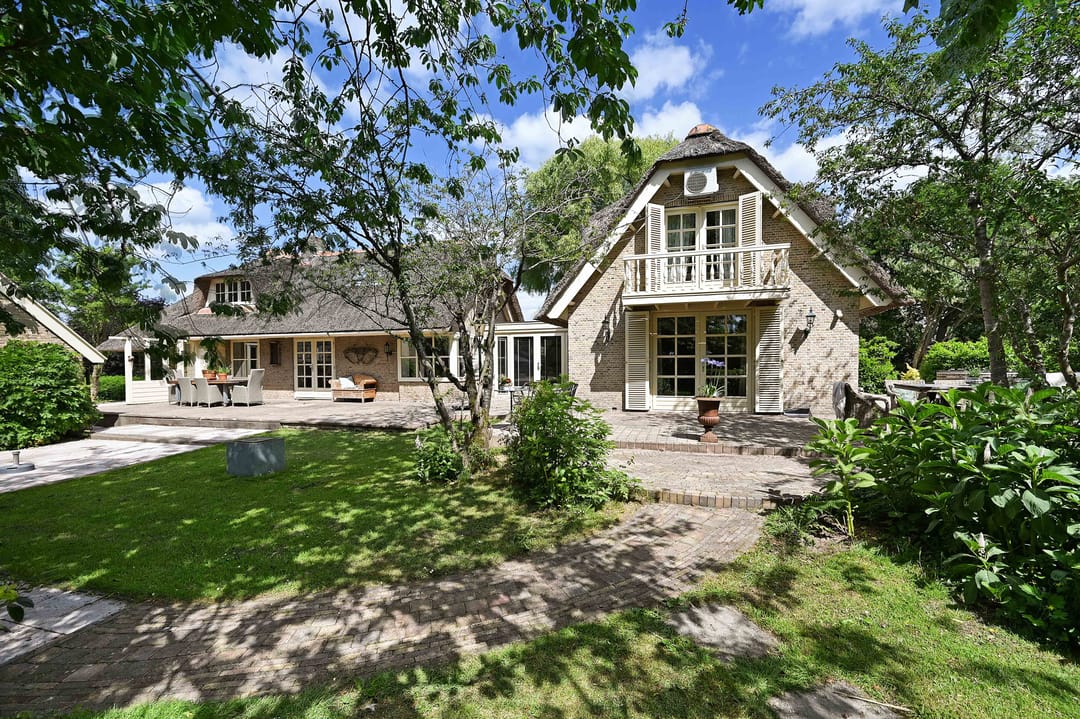 Photo 2 of Schoonouwenseweg 12